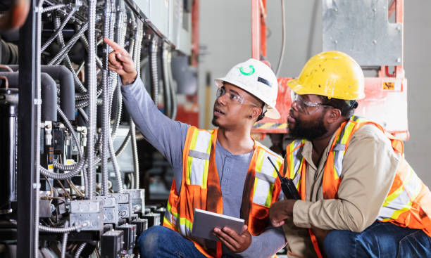 Best Local Electrician Companies  in Sumner, IA